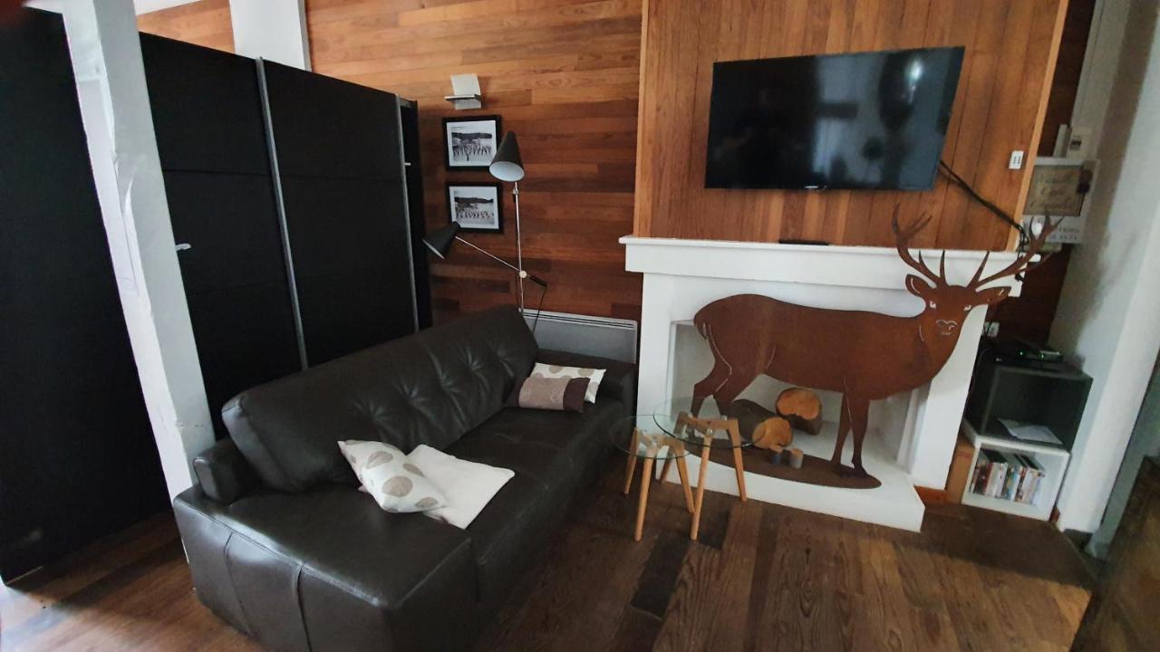 Chocolat Apartment บาญเญอ-เดอ-บีกอร์ ภายนอก รูปภาพ